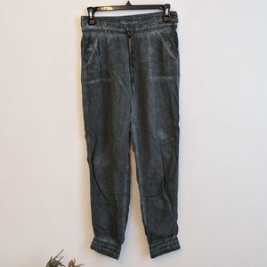 Aritzia TNA pants
